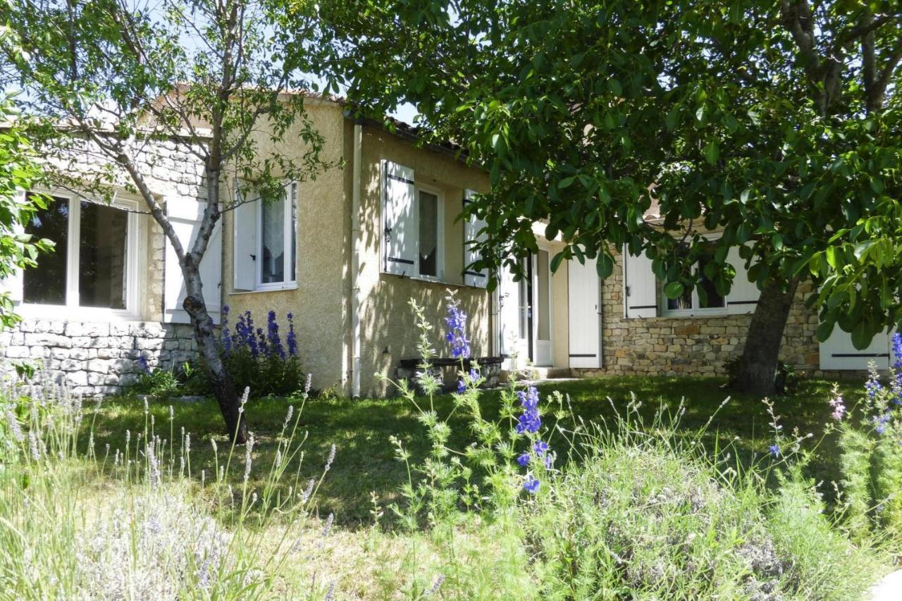 Charming Holiday Home With Private Garden, Revest-Du-Bion Exterior photo